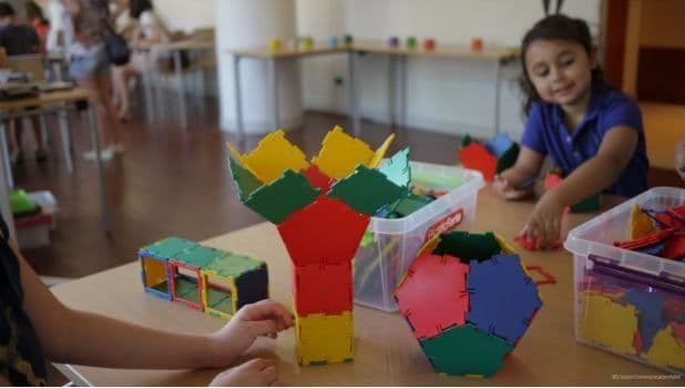 Ludothèque mathématique animée par Plaisir Maths à la MMI de Lyon